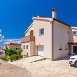 Cesarek A2 By Interhome Appartement